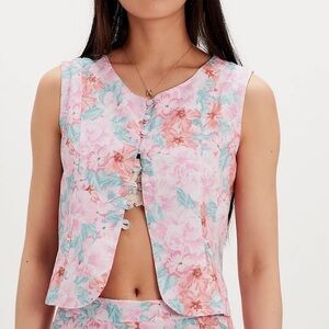TACH 🎀Aqua and Pink Sleeveless Fitted button front tank